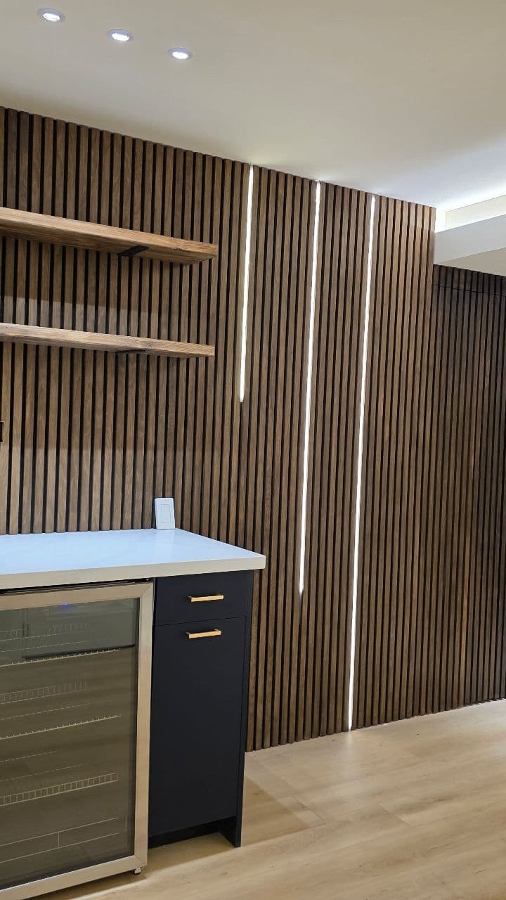 Slat wall with integrated LED bars