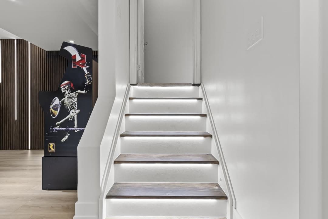 LED stair riser lighting